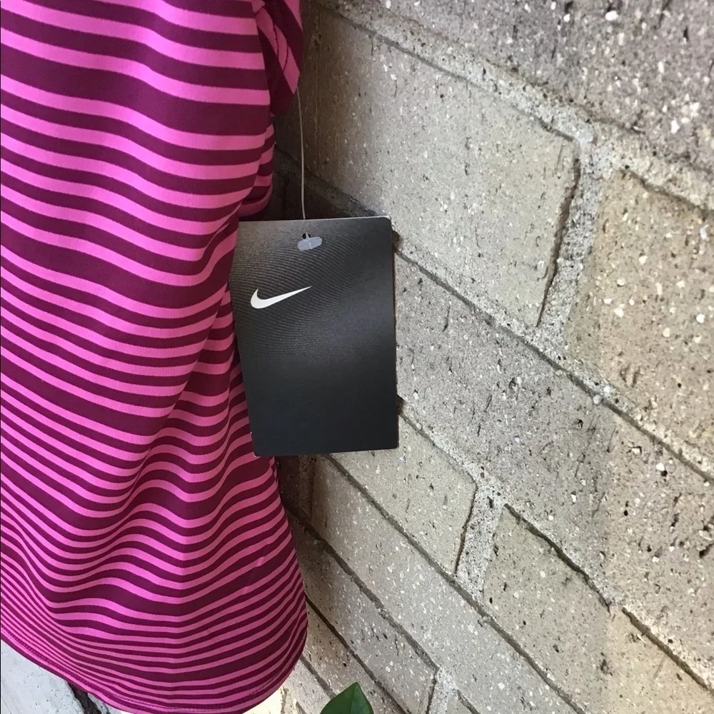 Nike’s Woman’s Workout Top